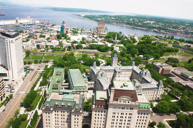 Observatoire de la Capitale em Quebec Observatoire de la Capitale em Quebec