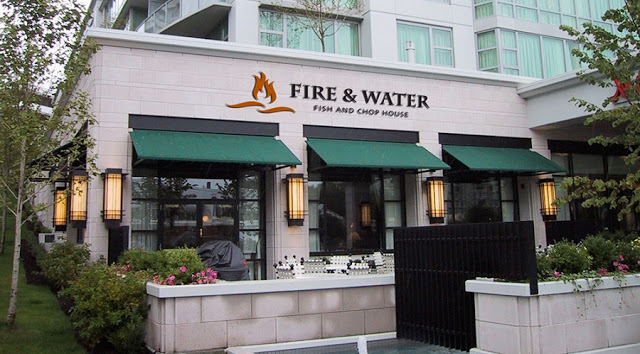 Restaurante Fire & Water Fish and Chop House em Victoria