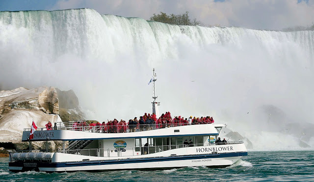 Passeio de barco Hornblower em Niagara Falls