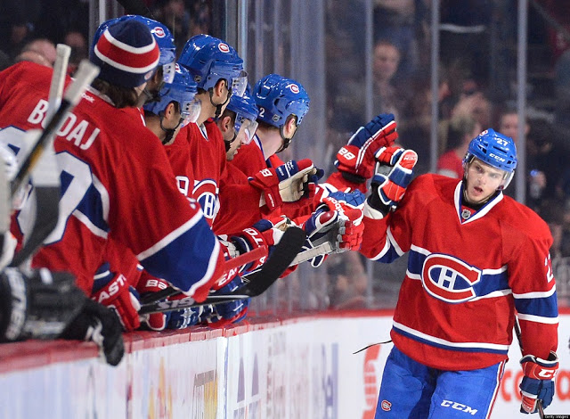 Jogo De MONTREAL, De CANADÁ, Canadense E Americano De NHL, Estádio